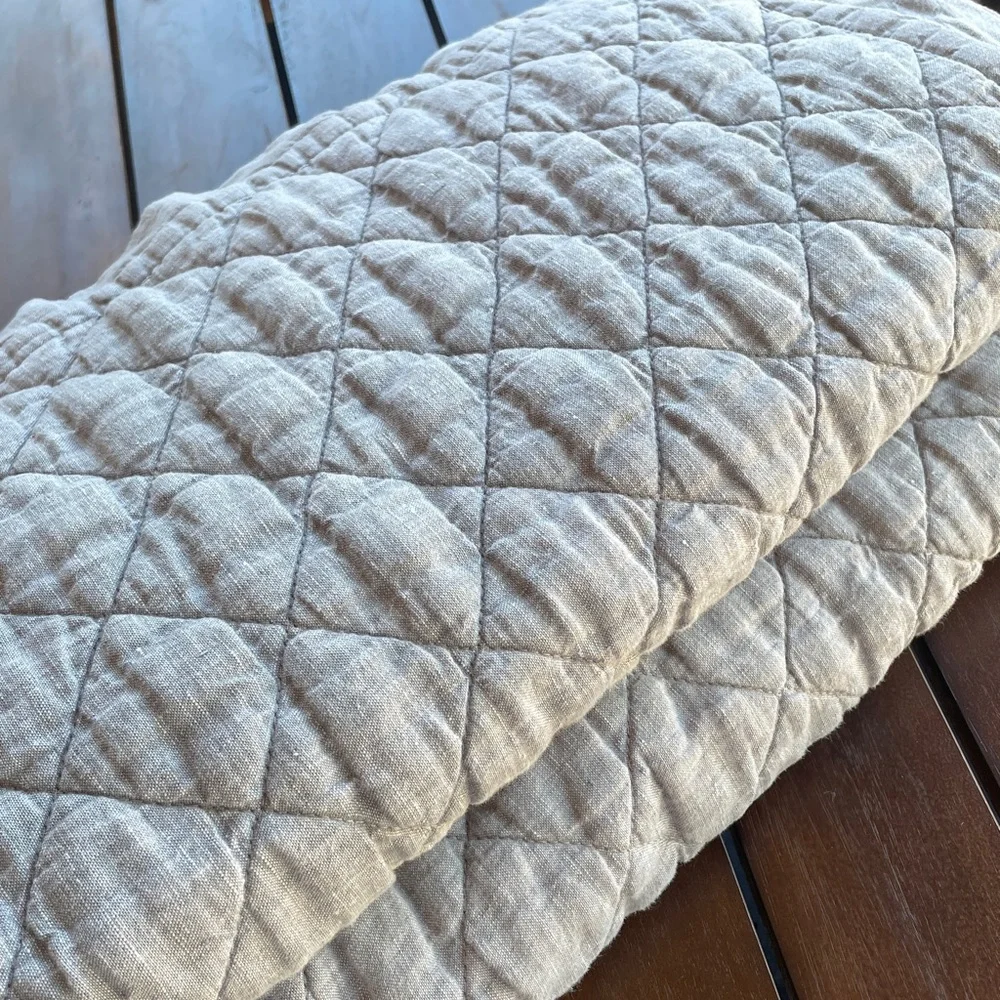 2x Pottery Barn Belgian flax linen diamond quilted king covers set of 2 gray